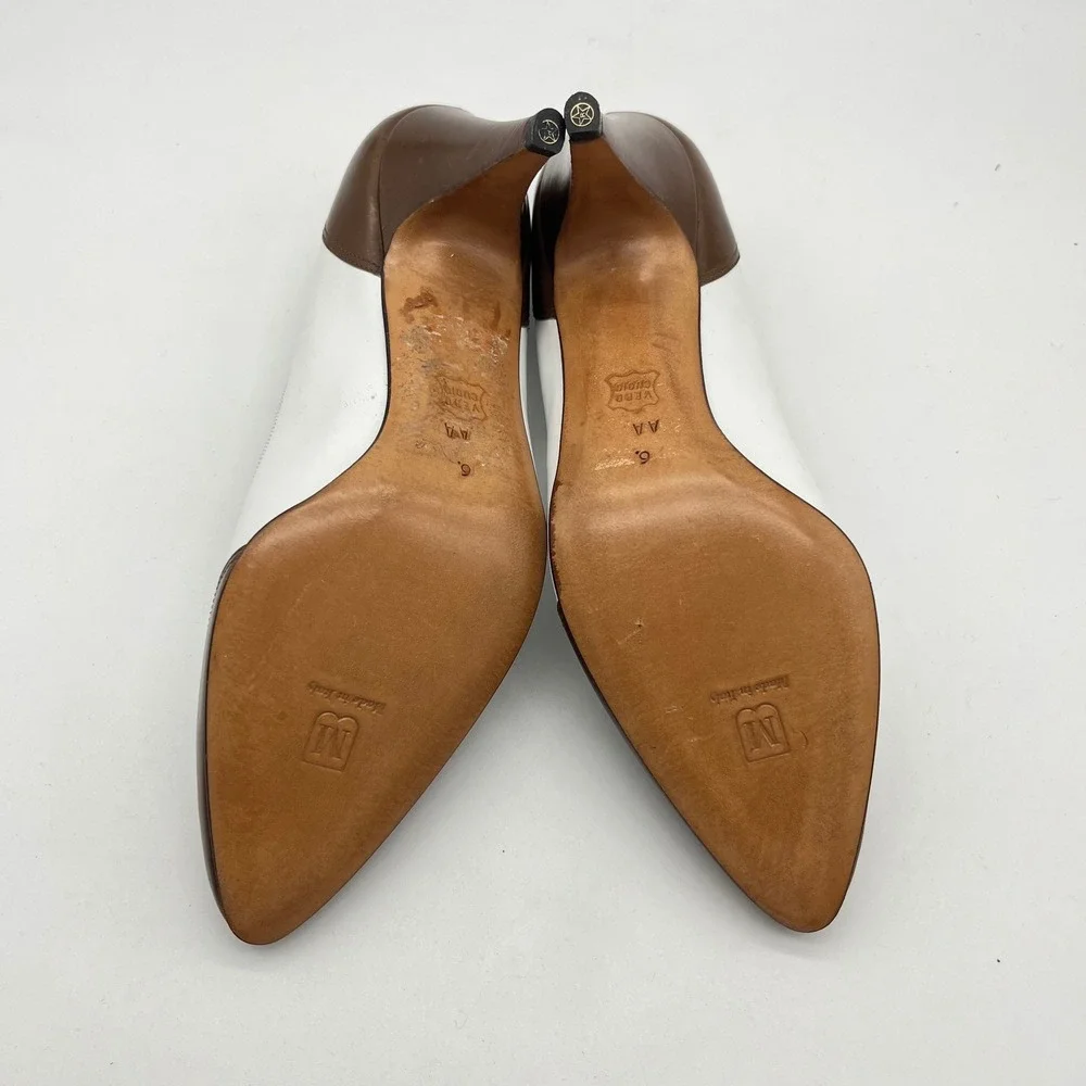 Bruno Magli Leather‎ Pumps Heels Brown White Pointed Toe Italy Size 6 AA